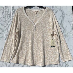Terra & Sky Womens Plus Size 2X Beige & White Zebra Print Waffle Knit Henley Top